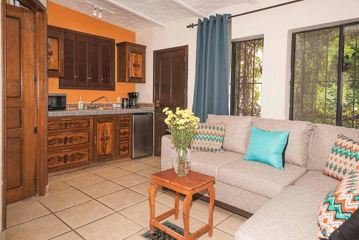Enjoy Ac In The Queen'S Suite At Inn Ajijic Ngoại thất bức ảnh